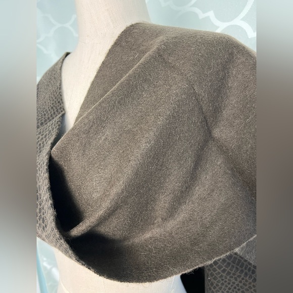 Inner Mongolia Kousei Cashmere 10% Wool 90% New! Scarf shawl Crocodile Print - Picture 6 of 13